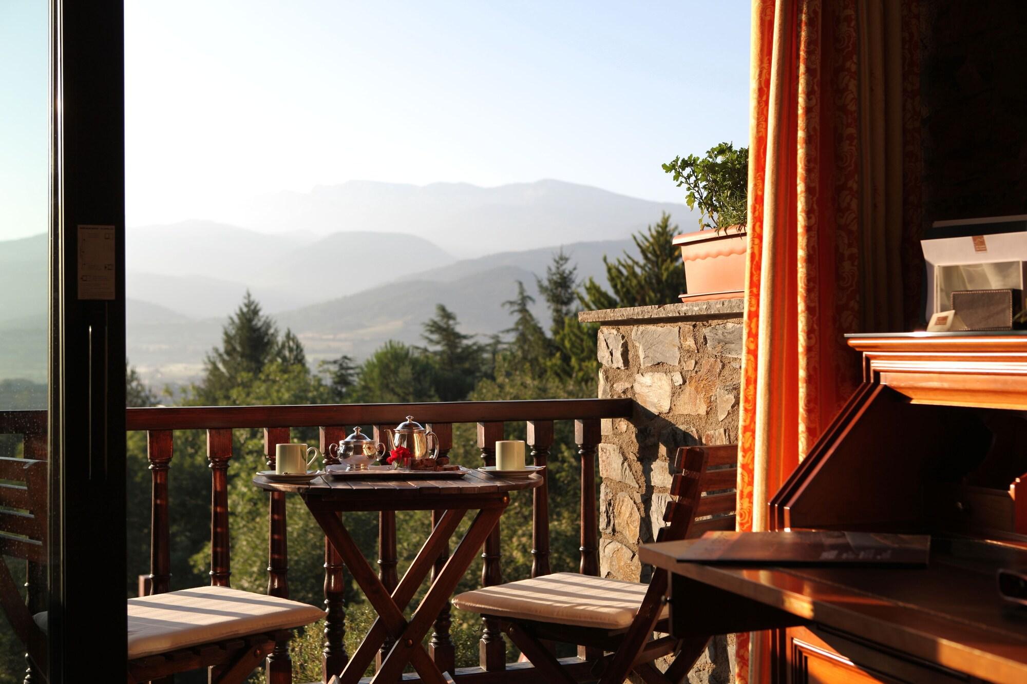 El Castell De Ciutat - Relais & Chateaux La Seu d'Urgell Exterior foto