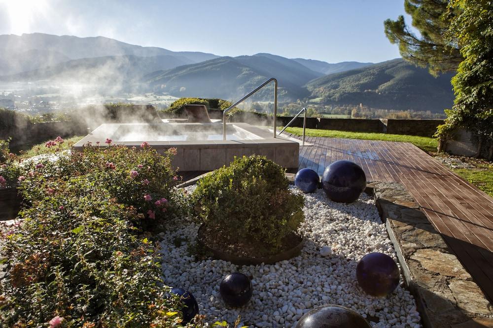 El Castell De Ciutat - Relais & Chateaux La Seu d'Urgell Exterior foto
