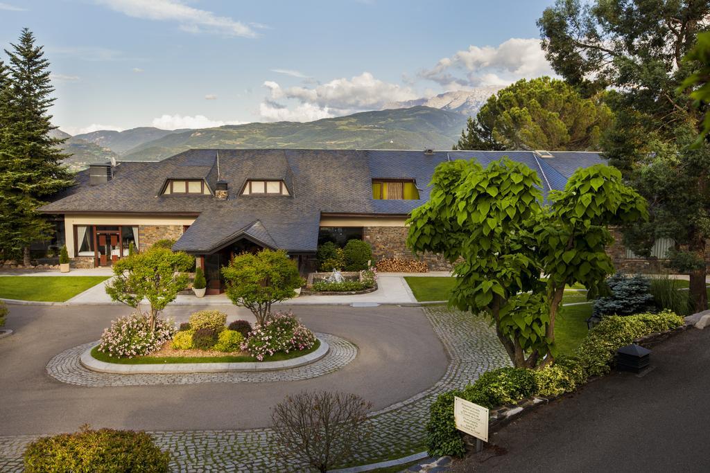 El Castell De Ciutat - Relais & Chateaux La Seu d'Urgell Exterior foto